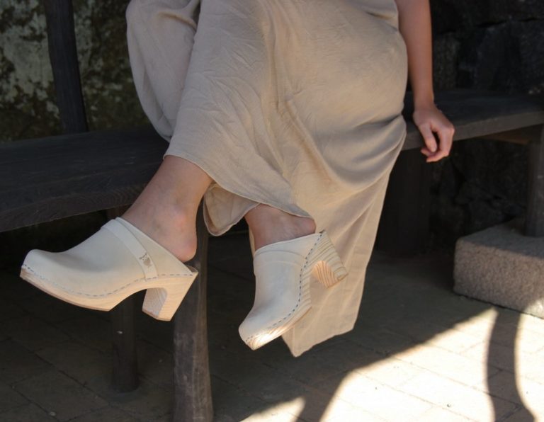 wearing mules in winter